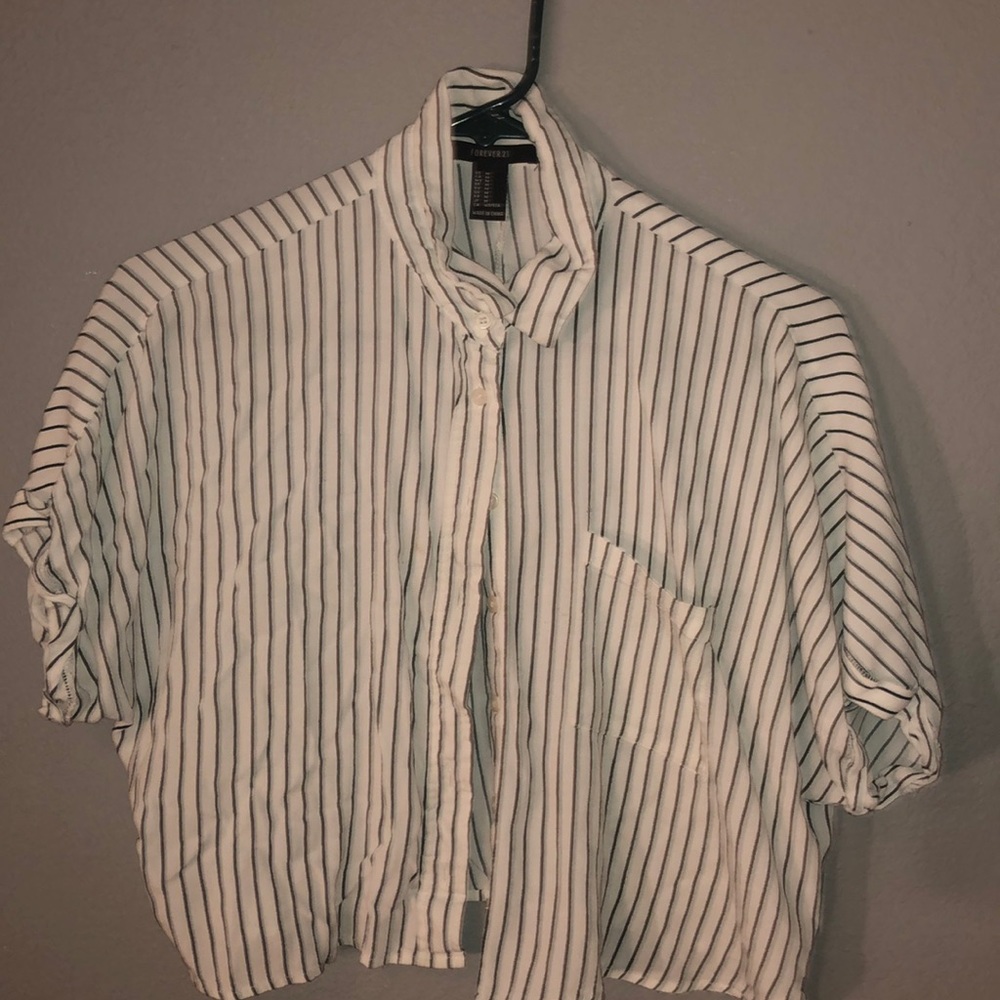Cropped striped button up